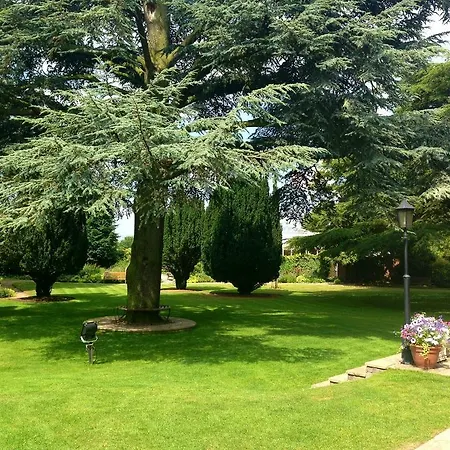 The Parsonage & Γιορκ