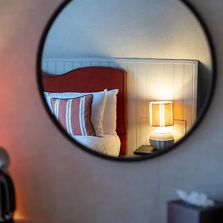 The Parsonage & 4*