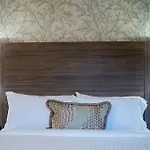 The Parsonage & 4*